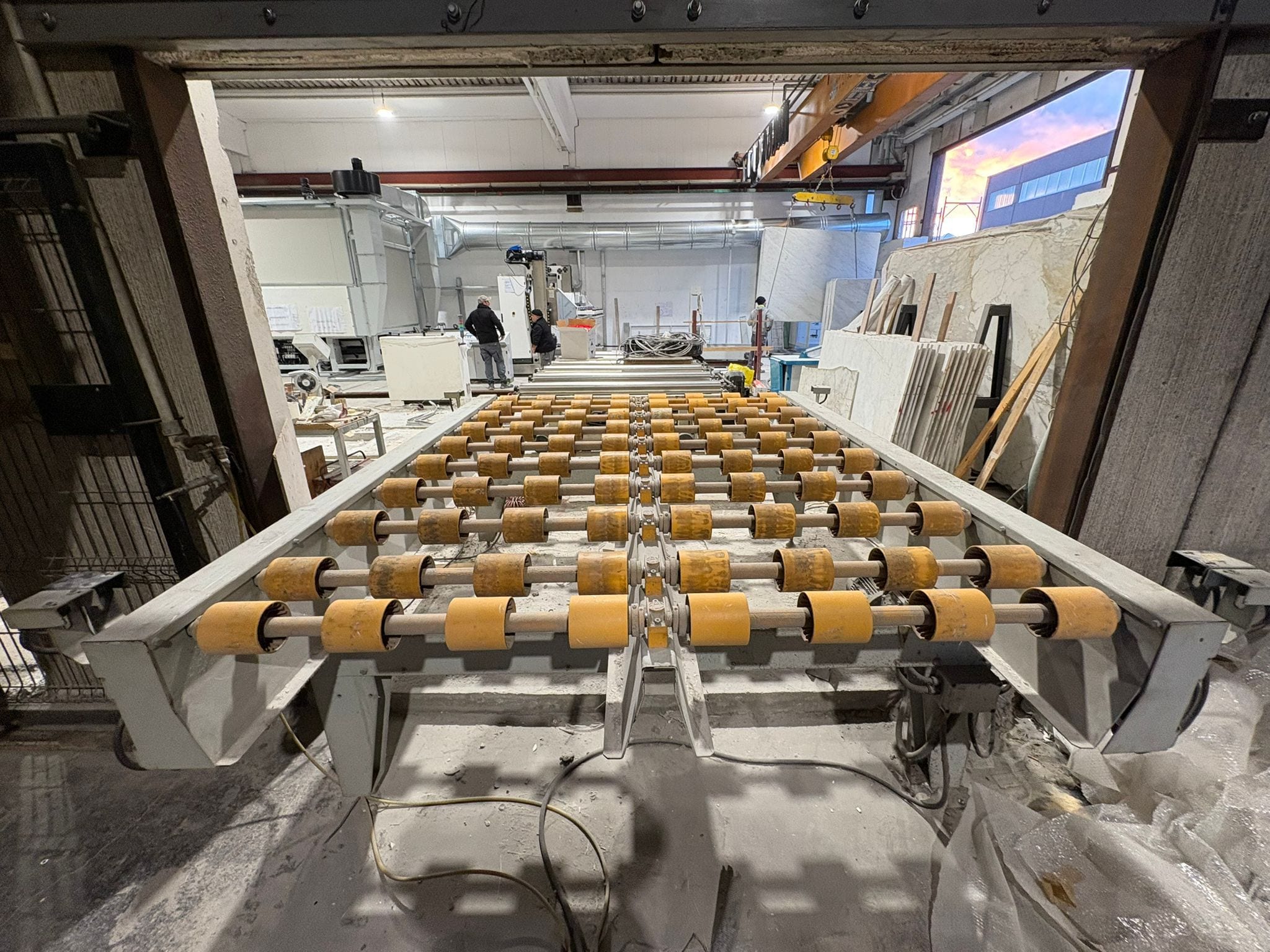 MOTORIZED ROLLER CONVEYOR FOR SLABS (REF. 3658)